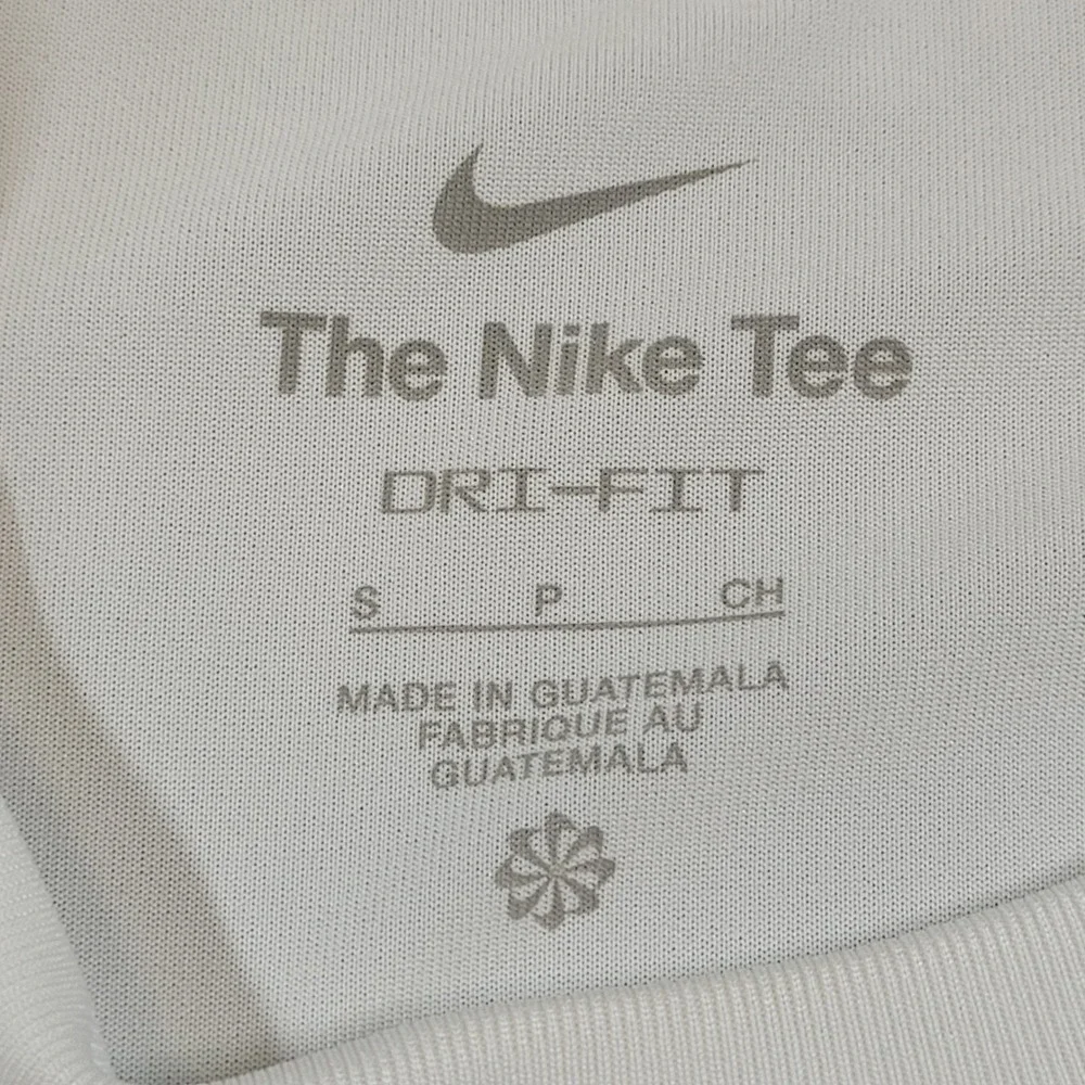 Nike Dri-FIT Wings of Victory Graphic T-Shirt White Mens Small AR6029-100